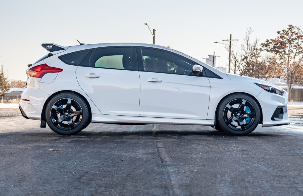 2017 Ford Focus RS-33