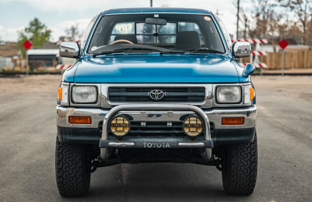 1992 Light Blue Toyota Hilux-5