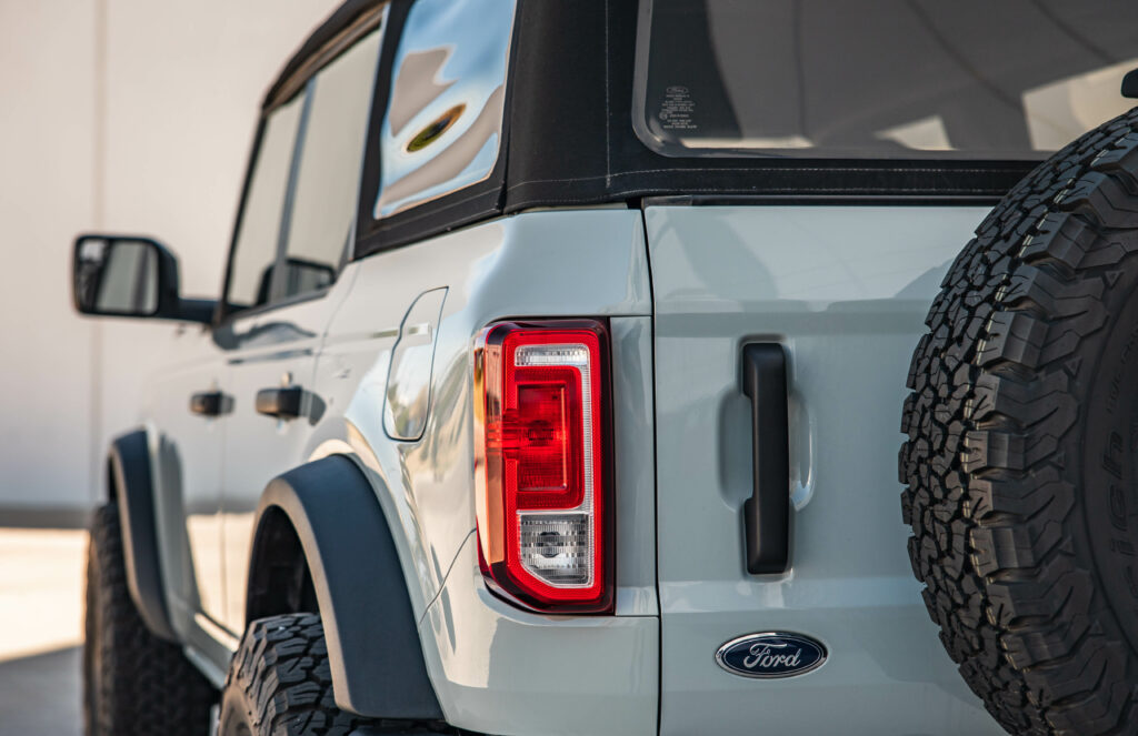2022 Ford Bronco-17