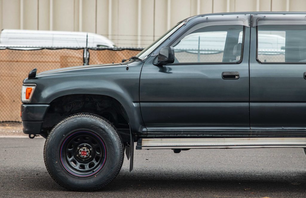 1992 Toyota Hilux Pickup-12