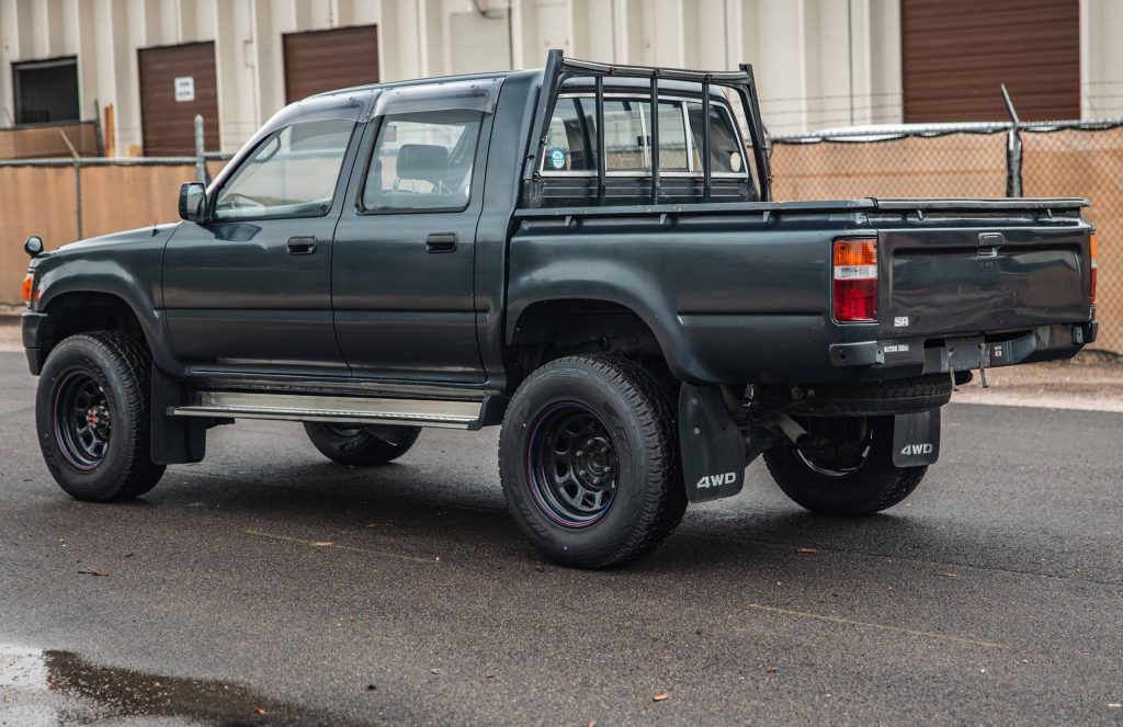 1992 Toyota Hilux Pickup-16