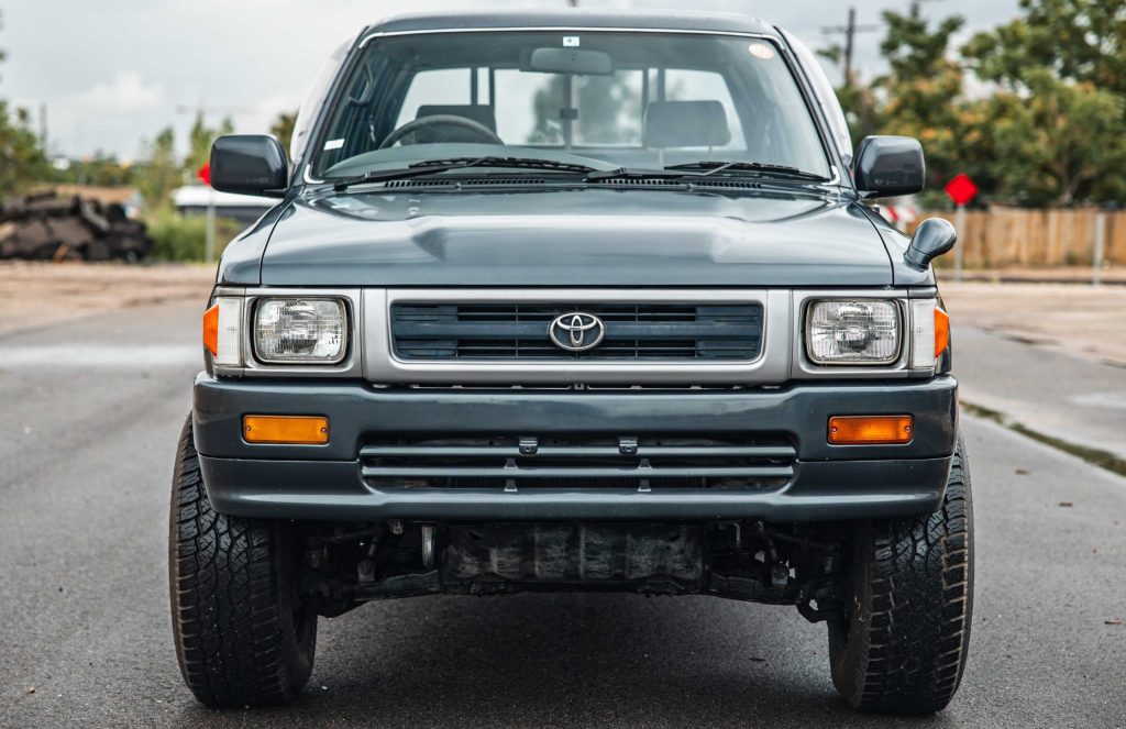 1992 Toyota Hilux Pickup-6