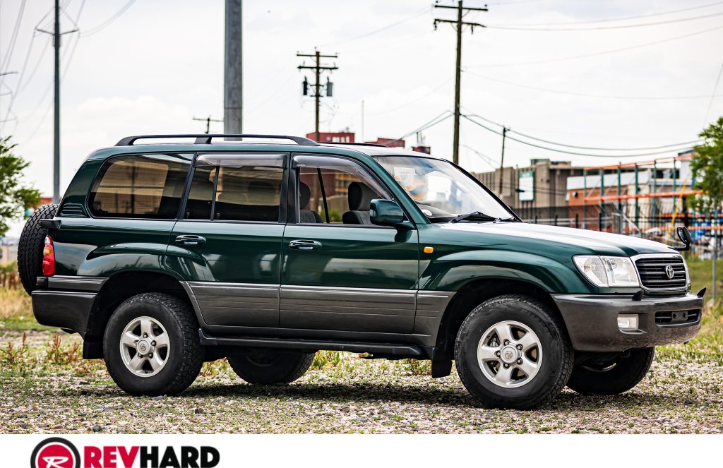 green-landcruiser-main