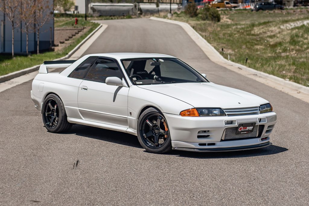 1992 Nissan Skyline R32 Gt-r - Revhard Motors Inc.